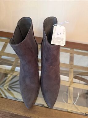 GAP Women's Pointed Suede Ankle Booties - grey